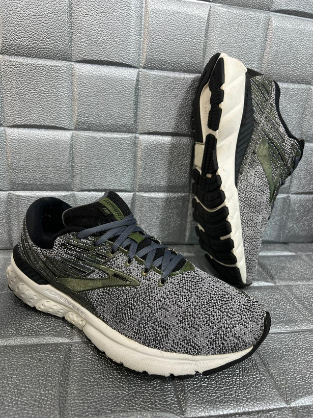 کتونی اورجینال بروکس آدرنالین size:42.5