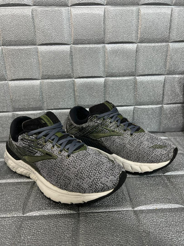 کتونی اورجینال بروکس آدرنالین size:42.5