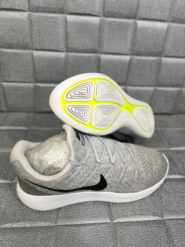 کتونی اورجینال نایک فلای size:43