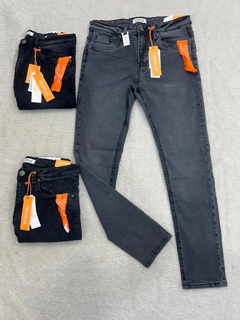 رنگ ذغالی در میانه