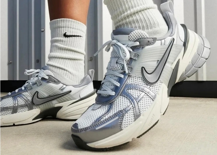 ست زن و مرد | کتونی ویتنامی نایک کشلون | وارداتی ویتنام | Nike wmns V2k Run