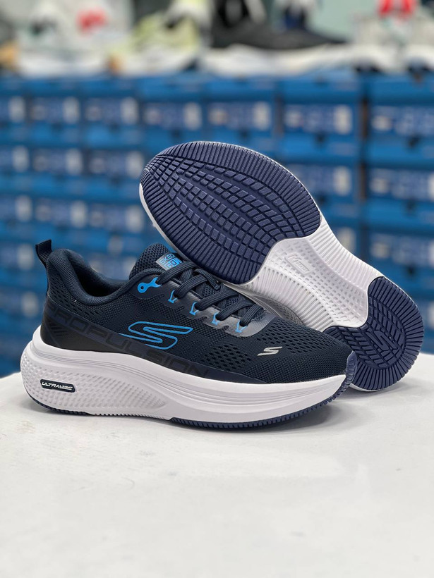 کتونی اسکیچرز سایز ۴۰ تا ۴۵ تنوع در ۴ رنگ جذاب وارداتی ویتنام .skechers max cushioning terminus sneaker
