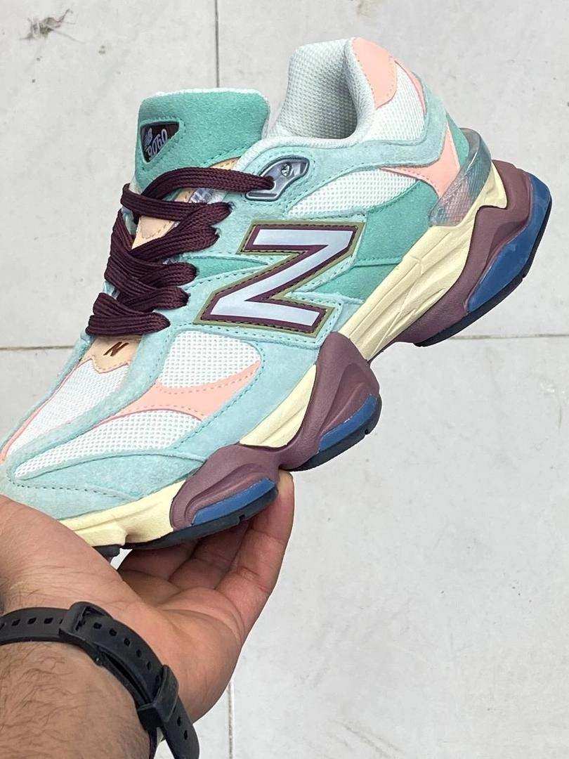 کتونی زنانه و دخترانه