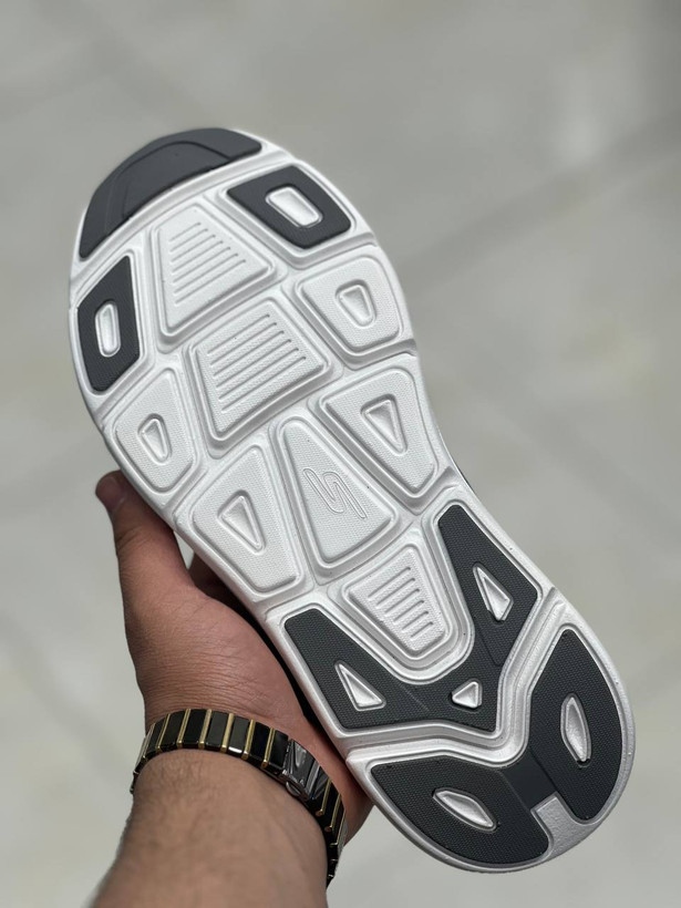 کتونی اسکیچرز سایز ۴۰ تا ۴۵ تنوع در ۲ رنگ جذاب وارداتی ویتنام . Skechers Max Cushioning Suspension