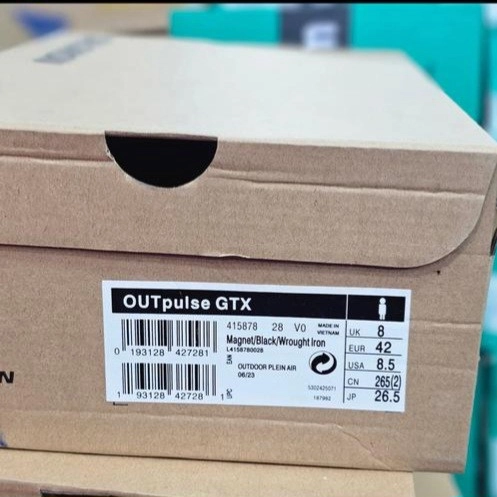 کتونی ویتنامی سالامون / وارداتی ویتنام / سایز ۴۰ تا ۴۵ / فروش بصورت عمده و تک / Salomon Outpulse GTX Vietnam L47297100 - 40