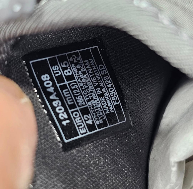 صندل ویتنامی اسیکس ژل سونوما اس ای s رداتی ویتنام سایز ۴۰ تا ۴۵ فروش بصورت عمده و تک . Asics gel_ sonoma se Vietnam sandals