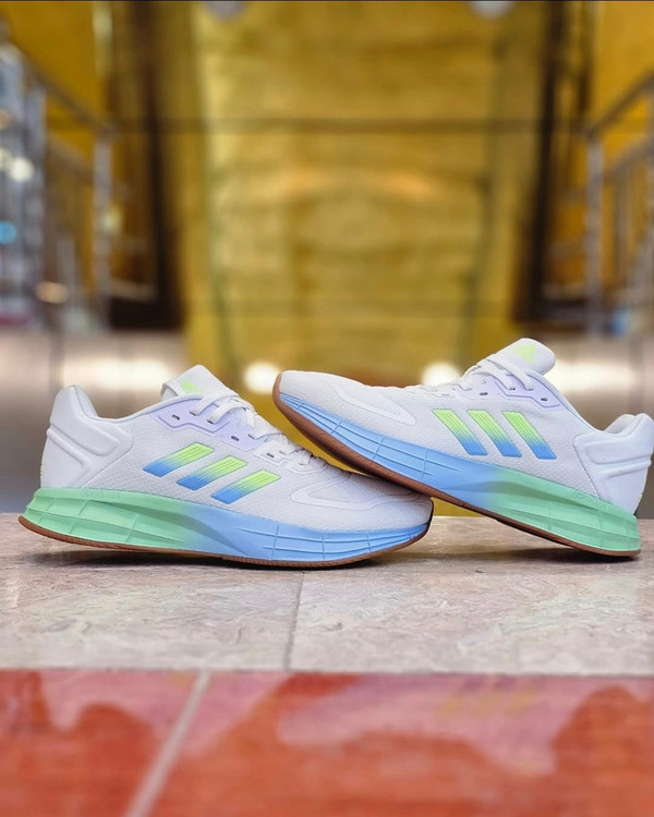 ادیداس بوست