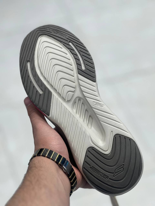 کتونی اسکیچرز سایز ۴۰ تا ۴۵ تنوع در ۴ رنگ جذاب وارداتی ویتنام .skechers max cushioning terminus sneaker