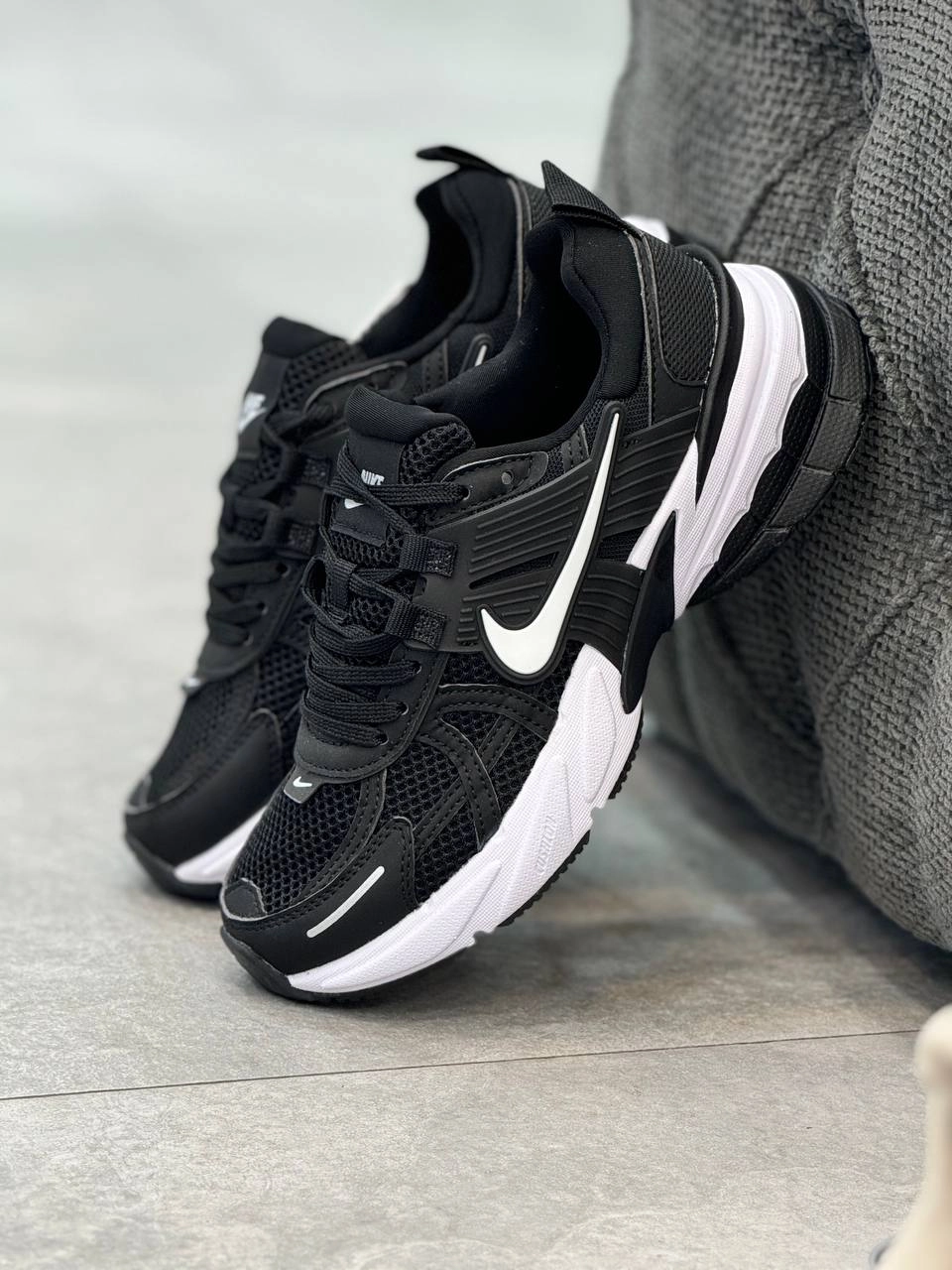 ست زن و مرد | کتونی ویتنامی نایک کشلون | وارداتی ویتنام | Nike wmns V2k Run