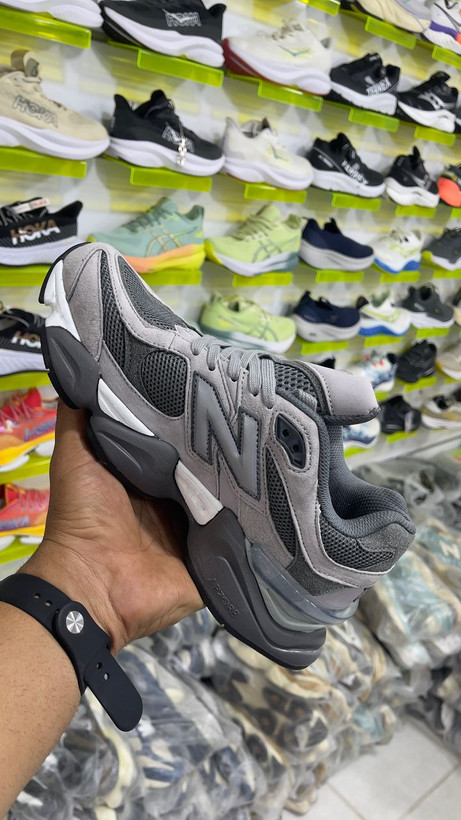 کتونی نیوبالانس ۹۰۶۰ تولید ویتنام | سایز 40 الی 45 | وارداتی ویتنام | Newbalance 9060