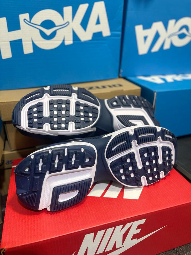 | کتونی ویتنامی نایک کشلون | وارداتی ویتنام | باجعبه Nike V2k Run سایز بندی کامل 40 تا 45 در ۲۴ رنگ شیک