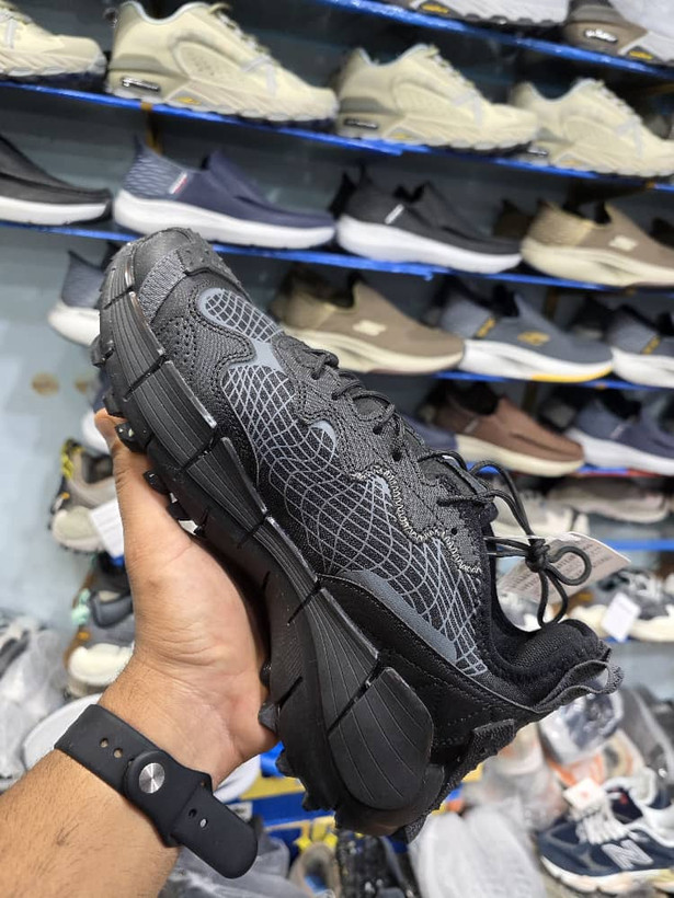 کتونی زیره ویبرام ریباک سایز ۴۰ تا ۴۵ وارداتی ویتنام فروش بصورت عمده و تک . Reebok Zig Kinetica II Edge Vietnam