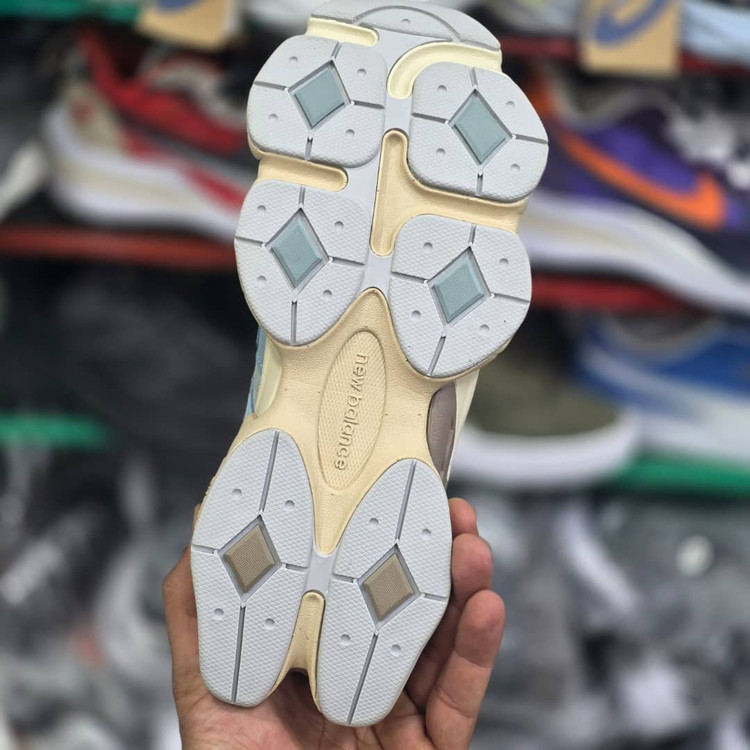 کتونی نیوبالانس ۹۰۶۰ تولید ویتنام | سایز 40 الی 45 | وارداتی ویتنام | Newbalance 9060