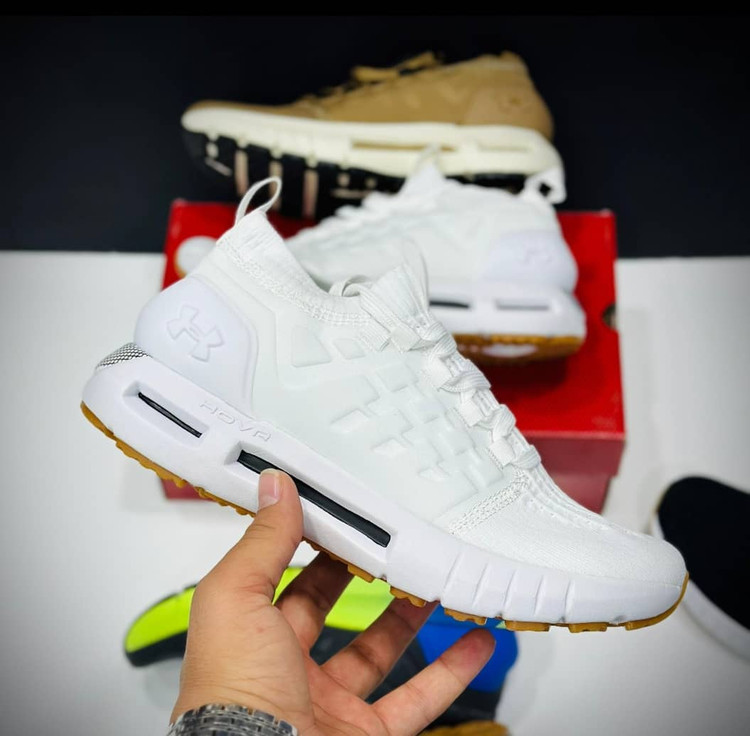 کتونی اندرارمور فانتوم / اصل ویتنام / مناسب ورزش و پیاده روی / under armour hove phantom / سایز ۴۰ ۴۱ ۴۲ ۴۳ ۴۴ ۴۵
