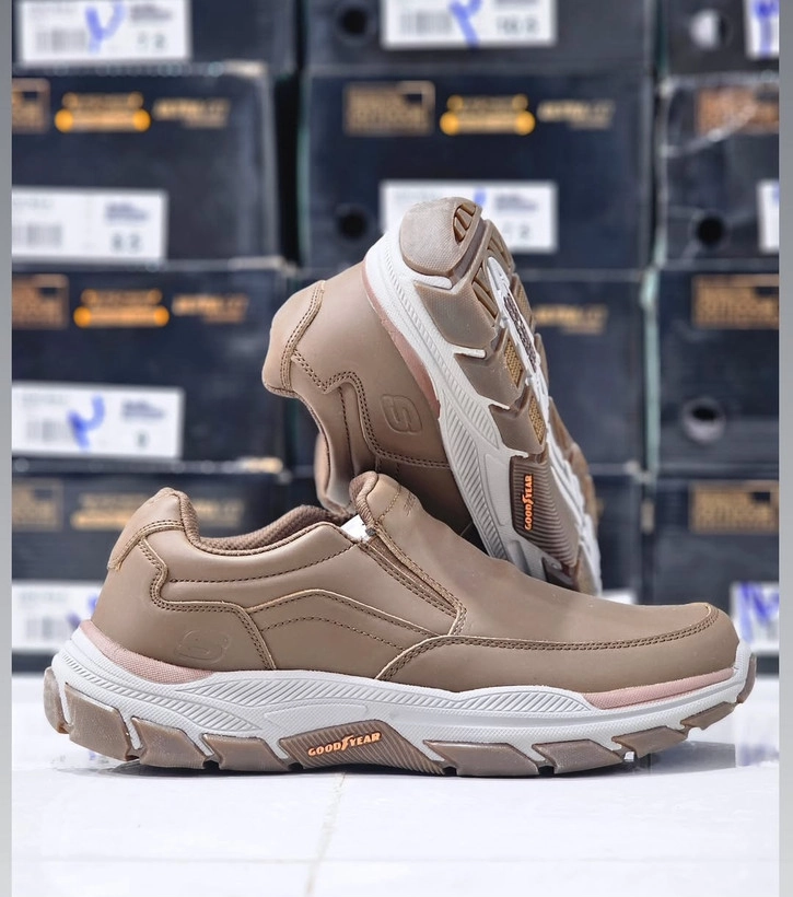 کفش اسکیچرز راحتی / رویه ضد اب و چرم خالص / اصل ویتنام / Skechers max cushioning terminus sneaker vietnam / سایز ۴۰ ۴۱ ۴۲ ۴۳ ۴۴ ۴۵