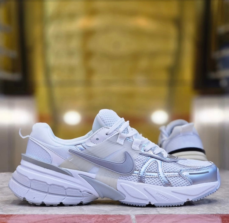 کتونی ویتنامی نایک کشلون | وارداتی ویتنام | باجعبه Nike V2k Run سایز بندی کامل 40 تا 45