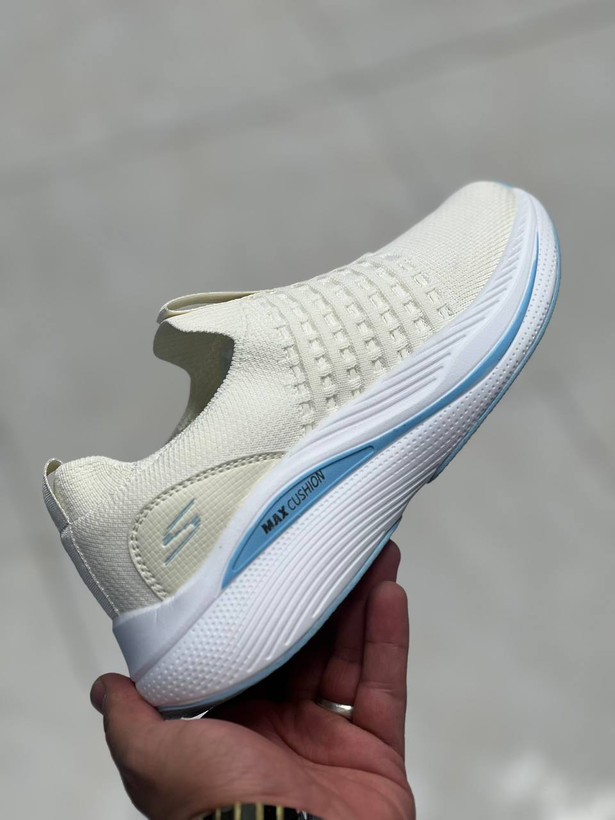 کتونی اسکیچرز gowalk سایزبندی 37 تا 40 بدون بند (slip on)