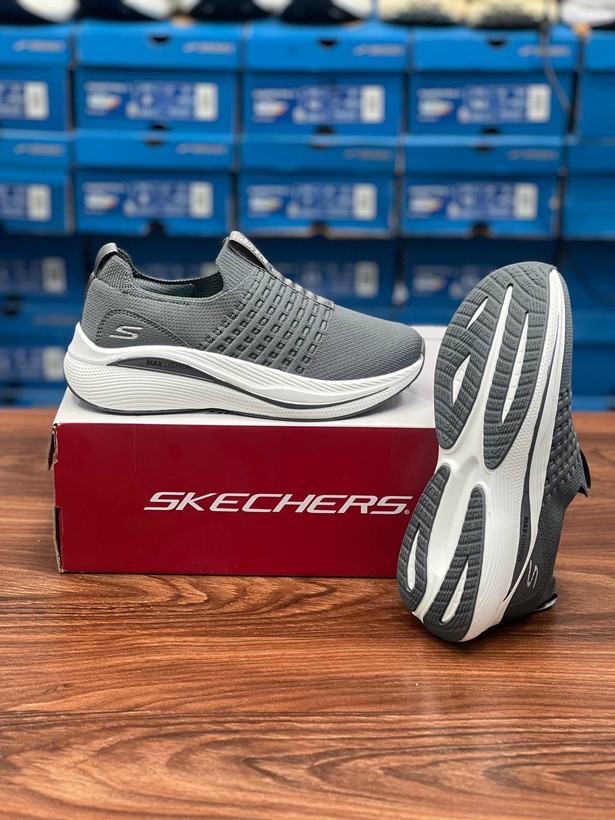 کتونی اسکیچرز gowalk سایزبندی 37 تا 40 بدون بند (slip on)