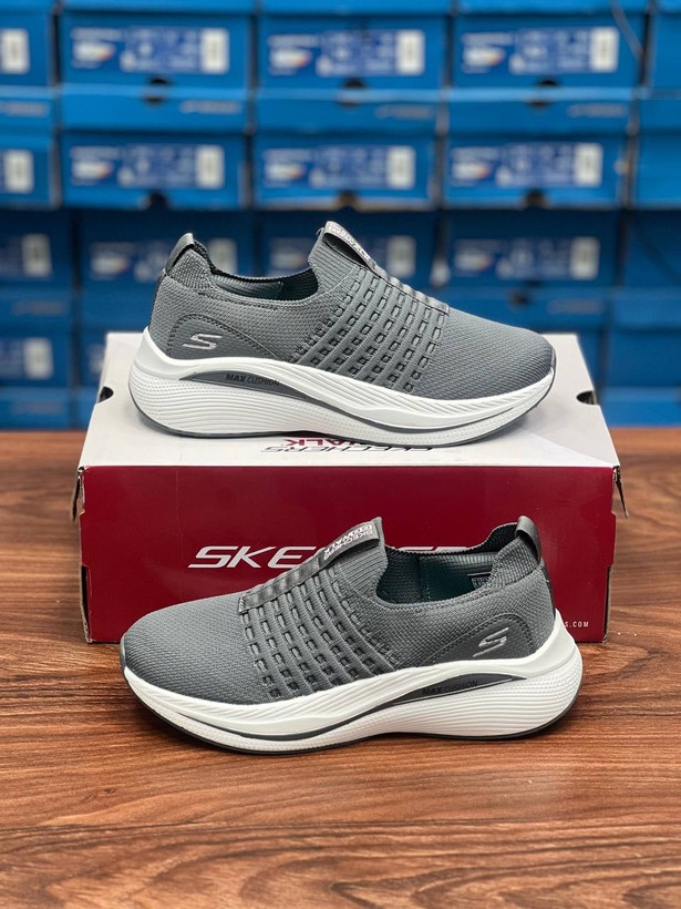 کتونی اسکیچرز gowalk سایزبندی 37 تا 40 بدون بند (slip on)