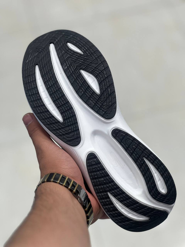 کتونی اسکیچرز ویتنامی مستر gowalk سایزبندی 37تا 45 بدون بند (slip on)
