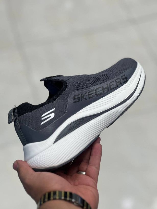 کتونی اسکیچرز ویتنامی مستر gowalk سایزبندی 40تا 45 بدون بند (slip on)
