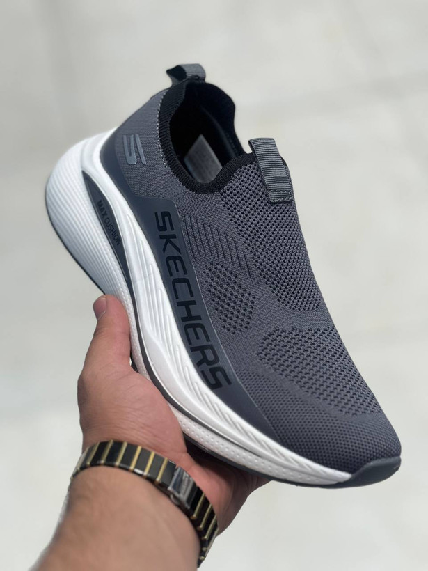 کتونی اسکیچرز ویتنامی مستر gowalk سایزبندی 40تا 45 بدون بند (slip on)