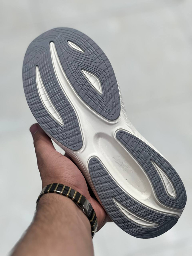 کتونی اسکیچرز ویتنامی مستر gowalk سایزبندی 40تا 45 بدون بند (slip on)