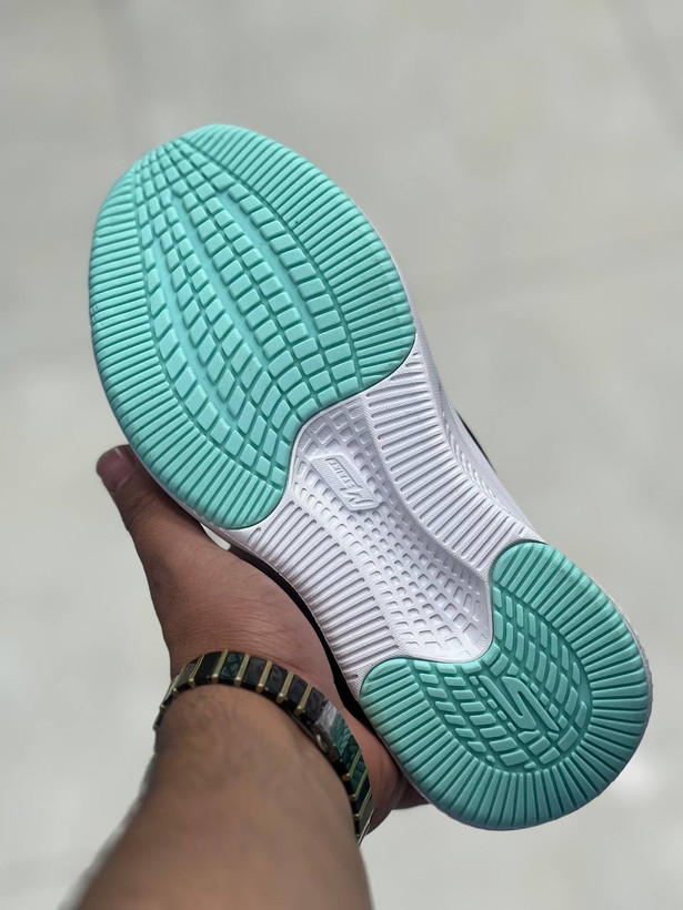 کتونی اسکیچرز سایز 37 تا40 تنوع در 3 رنگ جذاب وارداتی ویتنام .skechers max cushioning terminus sneaker