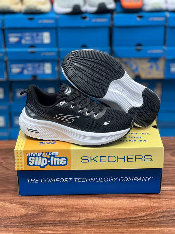 کتونی اسکیچرز سایز 37 تا40 تنوع در 3 رنگ جذاب وارداتی ویتنام .skechers max cushioning terminus sneaker
