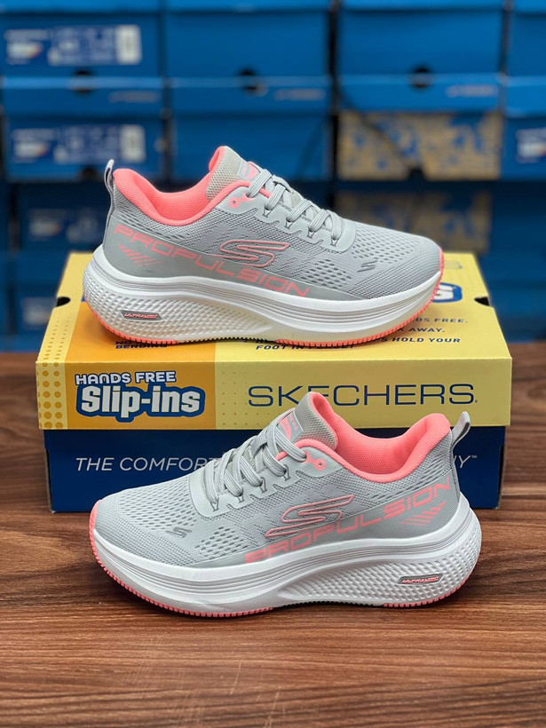 کتونی اسکیچرز سایز 37 تا40 تنوع در 3 رنگ جذاب وارداتی ویتنام .skechers max cushioning terminus sneaker