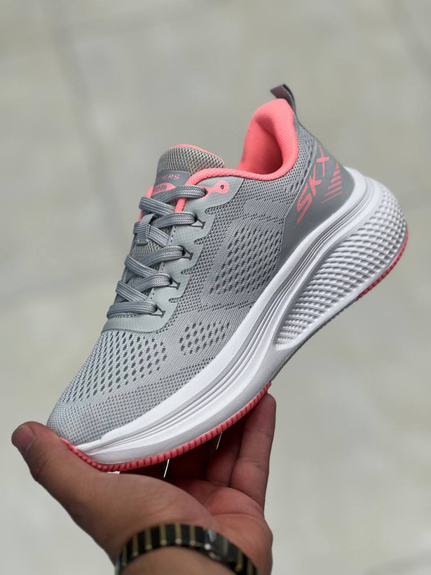 کتونی اسکیچرز سایز 37 تا40 تنوع در 3 رنگ جذاب وارداتی ویتنام .skechers max cushioning terminus sneaker