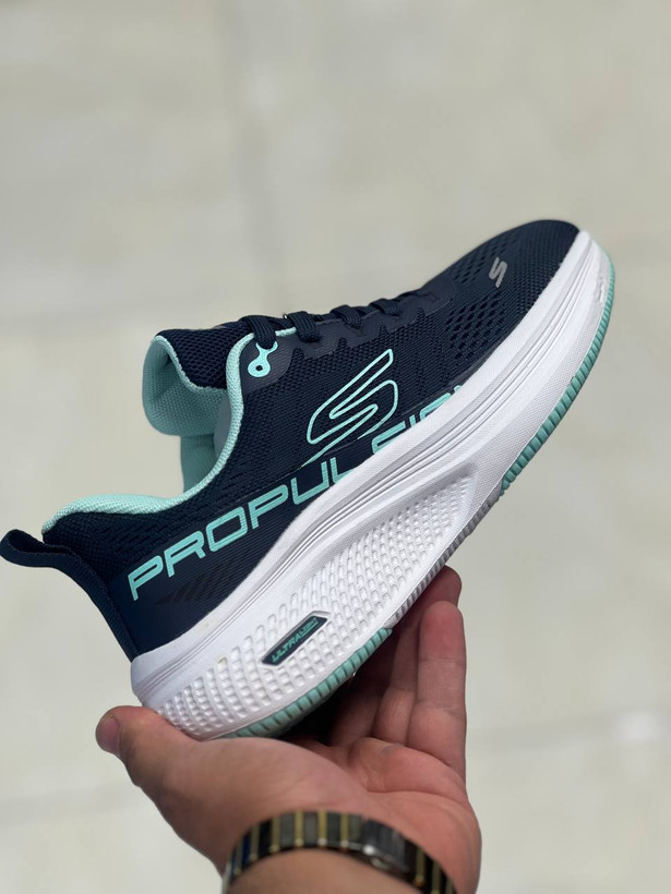 کتونی اسکیچرز سایز 37 تا40 تنوع در 3 رنگ جذاب وارداتی ویتنام .skechers max cushioning terminus sneaker