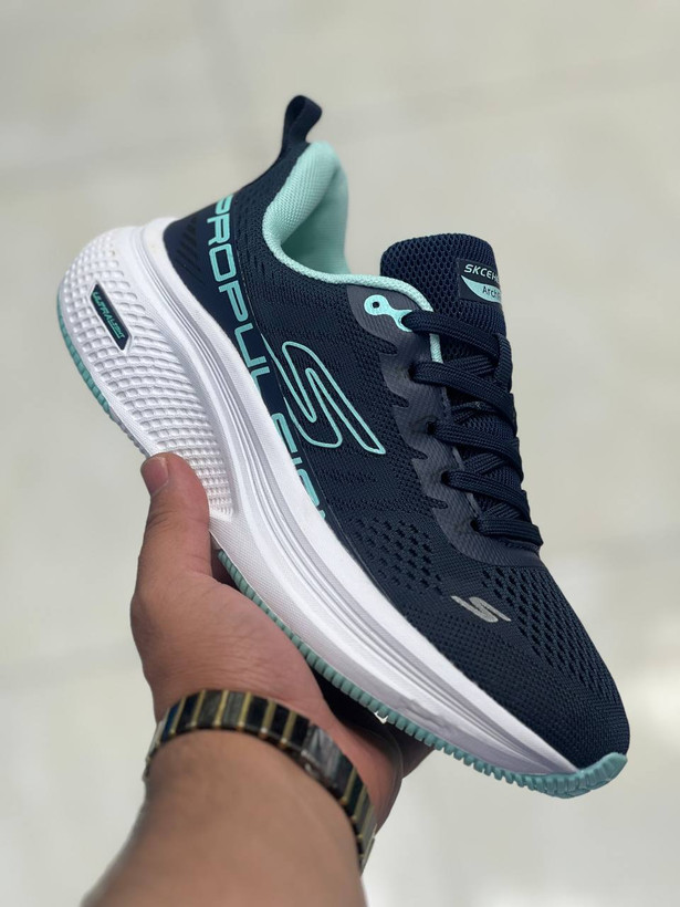 کتونی اسکیچرز سایز 37 تا40 تنوع در 3 رنگ جذاب وارداتی ویتنام .skechers max cushioning terminus sneaker