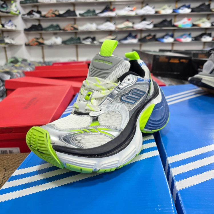 کتونی بالنسیاگا ۱۰ ایکس ال اسنیکر / balenciaga 10 xl sneaker