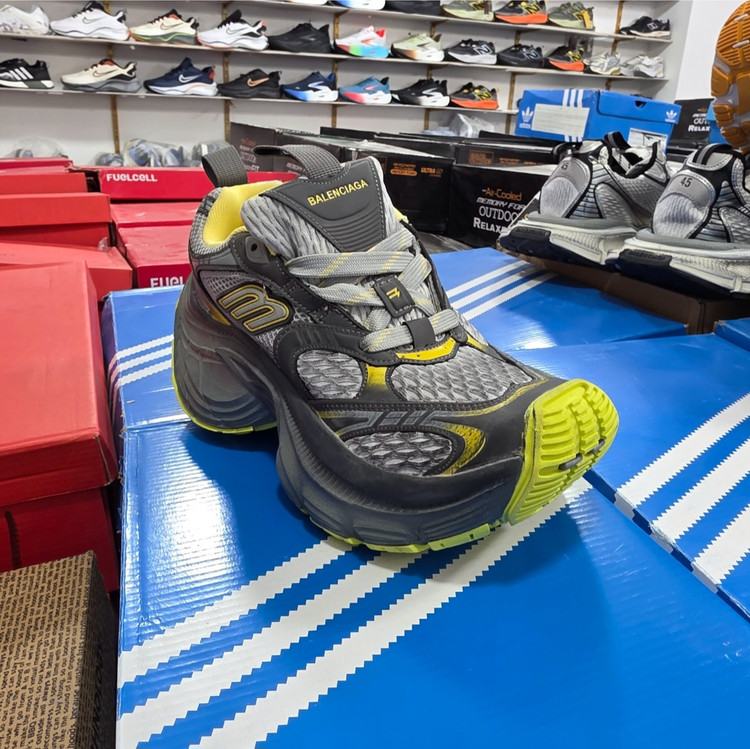 کتونی بالنسیاگا ۱۰ ایکس ال اسنیکر / balenciaga 10 xl sneaker