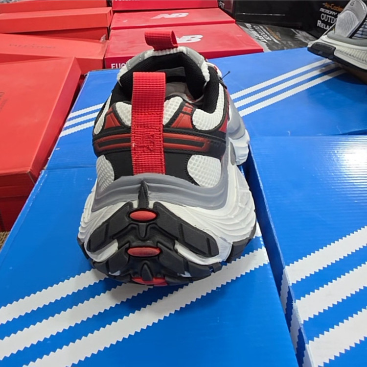 کتونی بالنسیاگا ۱۰ ایکس ال اسنیکر / balenciaga 10 xl sneaker