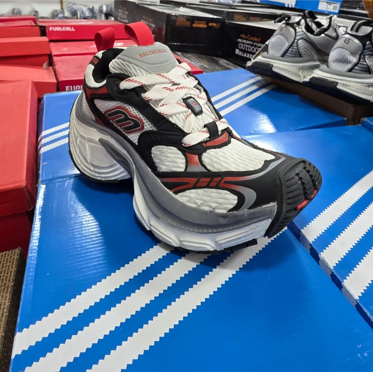 کتونی بالنسیاگا ۱۰ ایکس ال اسنیکر / balenciaga 10 xl sneaker