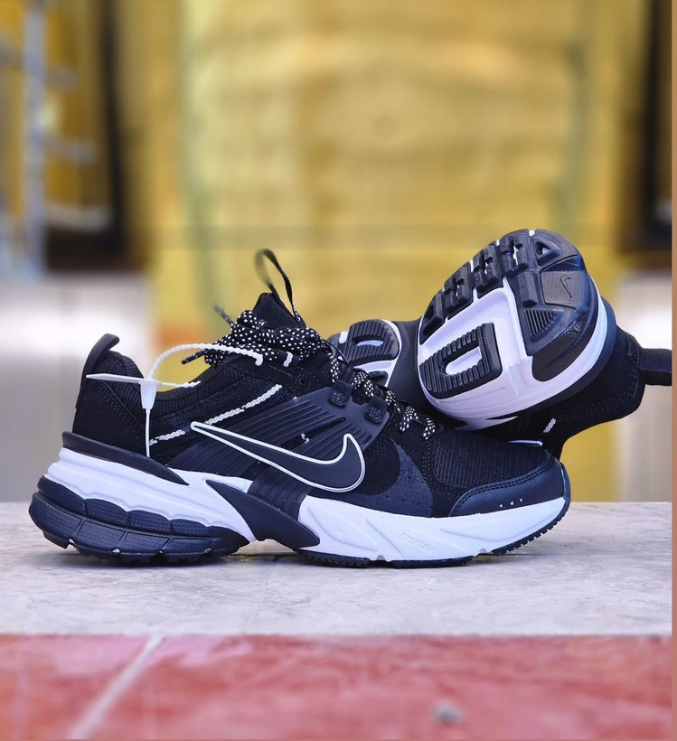 کتونی ویتنامی نایک کشلون | وارداتی ویتنام | باجعبه Nike V2k Run سایز بندی کامل 40 تا 45