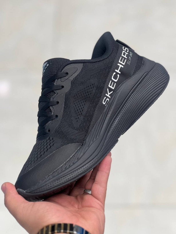 کتونی اسکیچرز سایز 40تا45 تنوع در 4 رنگ جذاب وارداتی ویتنام .skechers max cushioning