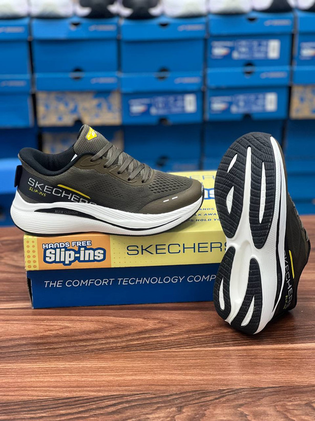 کتونی اسکیچرز سایز 40تا45 تنوع در 4 رنگ جذاب وارداتی ویتنام .skechers max cushioning