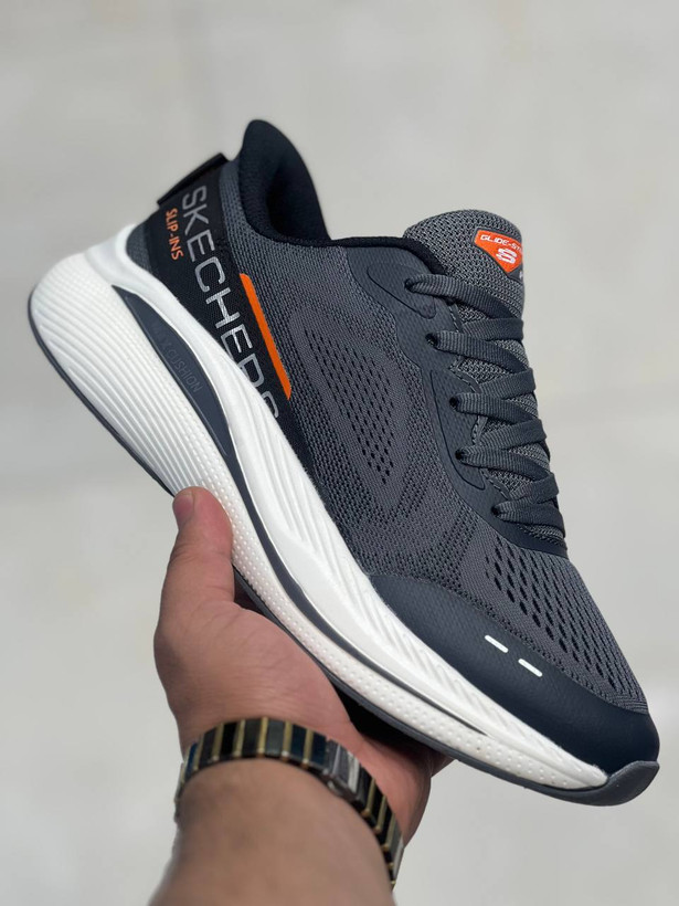 کتونی اسکیچرز سایز 40تا45 تنوع در 4 رنگ جذاب وارداتی ویتنام .skechers max cushioning