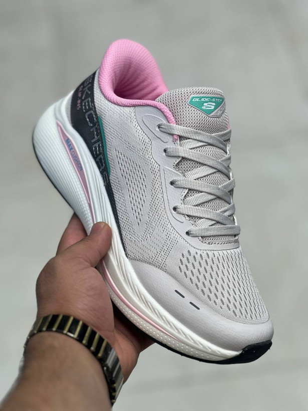 کتونی اسکیچرز سایز 37تا40 تنوع در 4 رنگ جذاب وارداتی ویتنام .skechers max cushioning