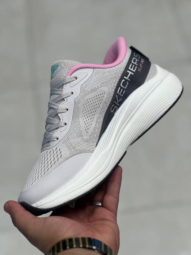 کتونی اسکیچرز سایز 37تا40 تنوع در 4 رنگ جذاب وارداتی ویتنام .skechers max cushioning