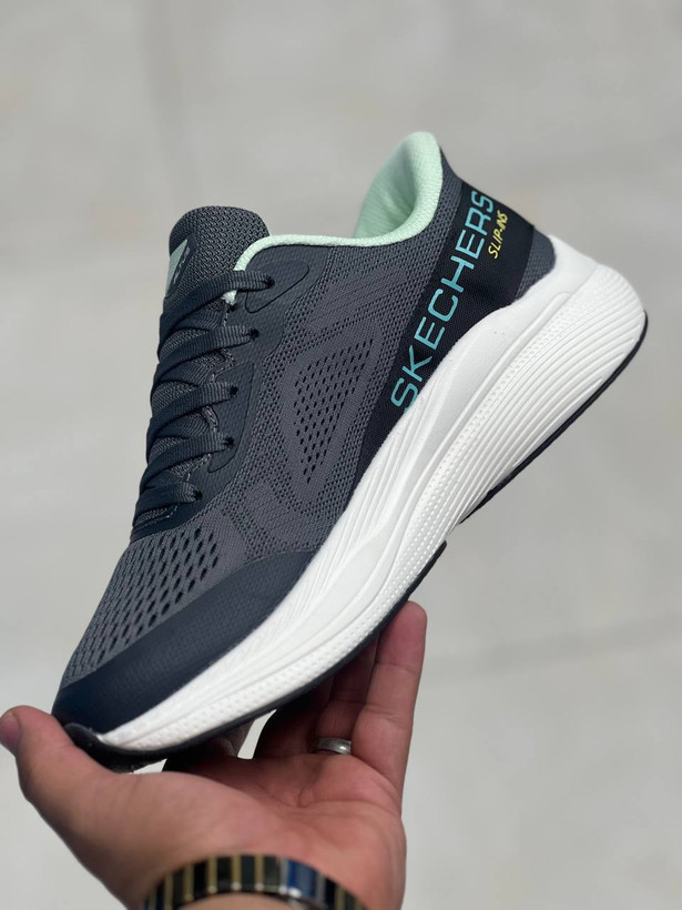 کتونی اسکیچرز سایز 37تا40 تنوع در 4 رنگ جذاب وارداتی ویتنام .skechers max cushioning