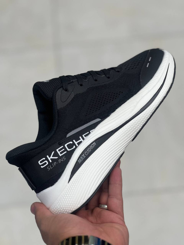 کتونی اسکیچرز سایز 37تا40 تنوع در 4 رنگ جذاب وارداتی ویتنام .skechers max cushioning