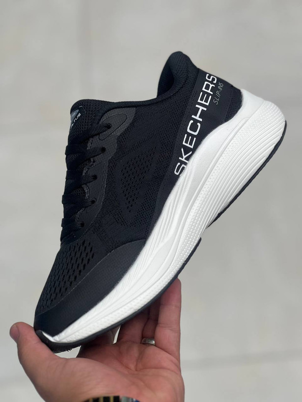 کتونی اسکیچرز سایز 37تا40 تنوع در 4 رنگ جذاب وارداتی ویتنام .skechers max cushioning