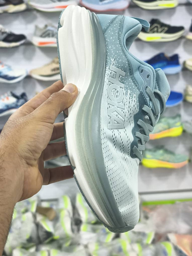 کفش هوکا باندی ۸ / اصل / کیفیت مستر کوالیتی / hoka bondi 8 در 6 رنگ