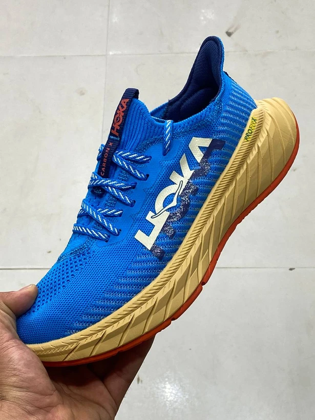 کتونی ویتنامی هوکا کربن ایکس۳ hoka carbon x3 / اصل ویتنام / سایز ۴۲ تا ۴۵