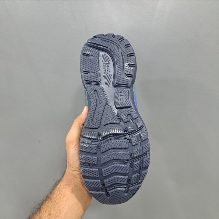 بروکس گاست ۱۵ Brooks ghost 15 / اصل ویتنام / سایز ۴۰ ۴۱ ۴۲ ۴۳ ۴۴ ۴۵