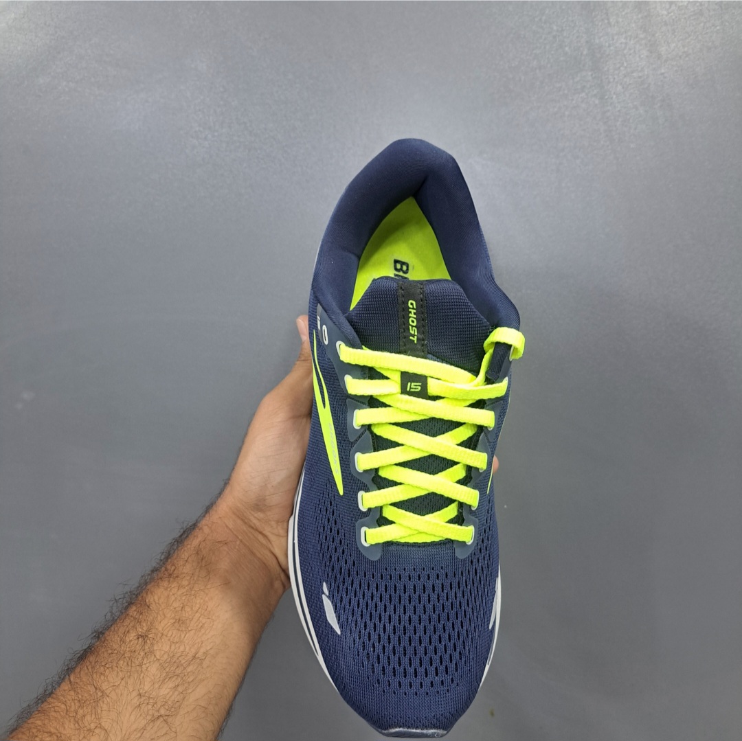 بروکس گاست ۱۵ Brooks ghost 15 / اصل ویتنام / سایز ۴۰ ۴۱ ۴۲ ۴۳ ۴۴ ۴۵